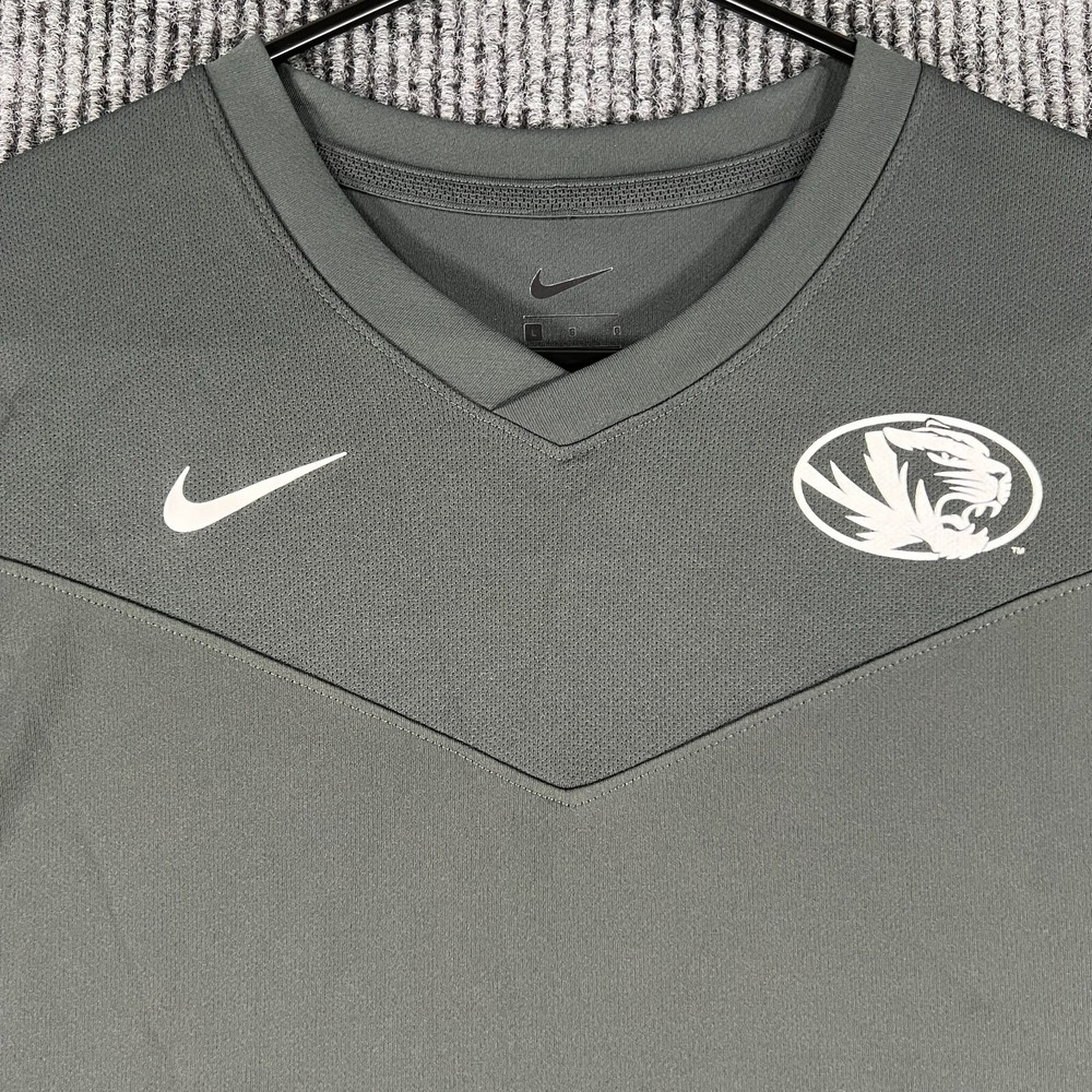 Missouri Tigers Mizzou‎ Shirt Nike Womens Size Large Gray V Neck Short Sleeve